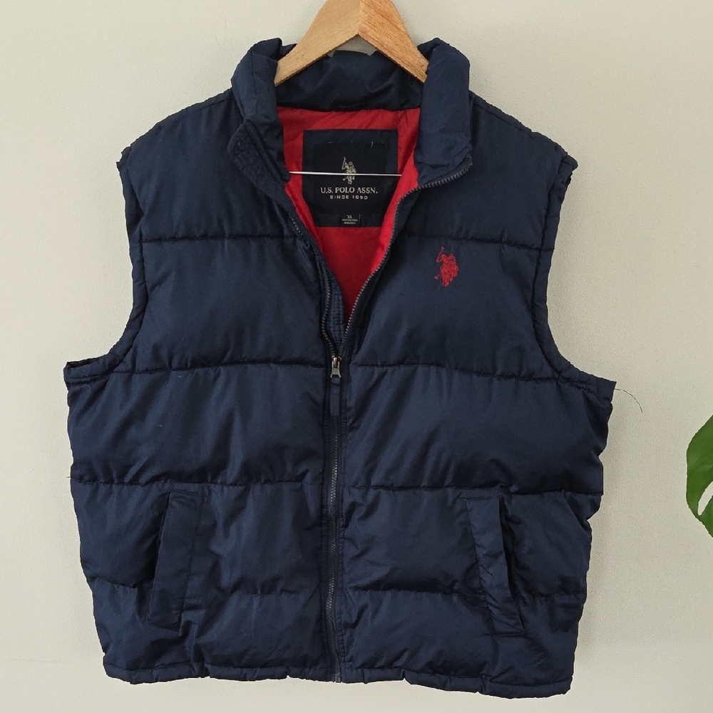 U.S. Polo Assn. Men's Dark Blue Quilted Vest